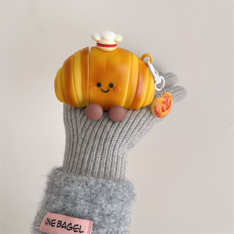 Case Pro Croissant Skin / AirPods Earphone Charm Set