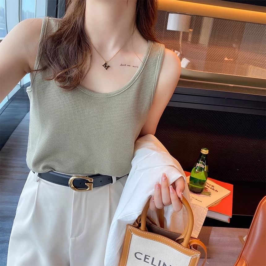 Scoop Tank Plain Neck Top