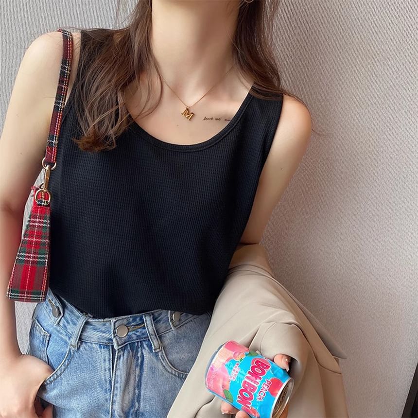 Scoop Tank Plain Neck Top