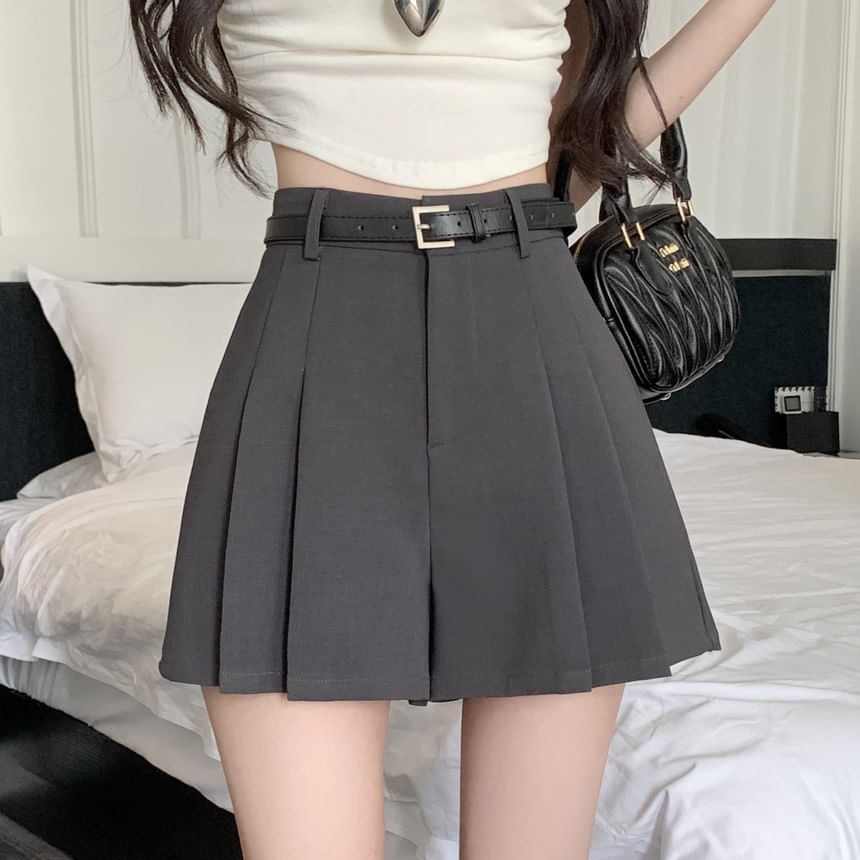 High Plain Pleated Waist Skort