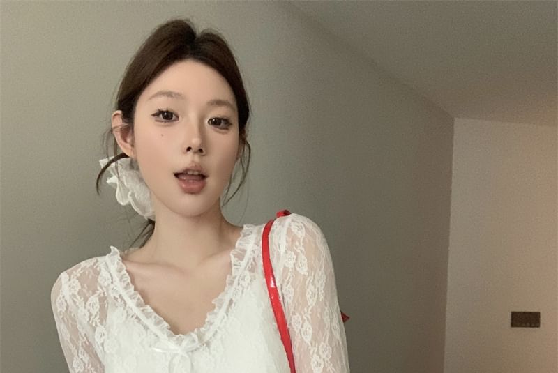 V-Neck Long Sleeve Floral Crop Top Lace See-Through