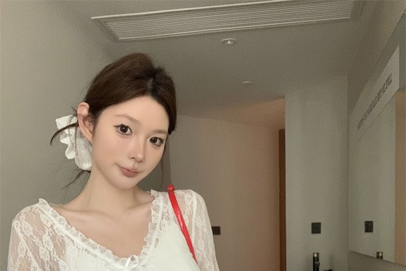 V-Neck Long Sleeve Floral Crop Top Lace See-Through