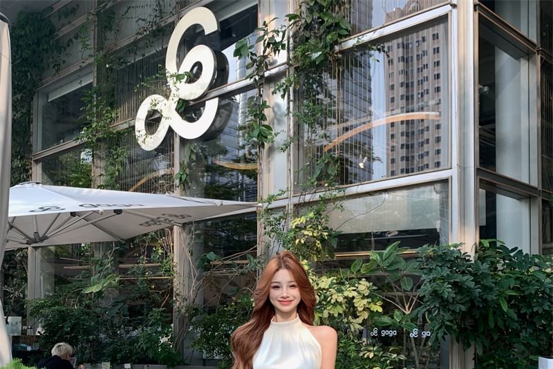 Plain Pants Wide Rise Leg Sleeveless Crop / Top Neck Halter High