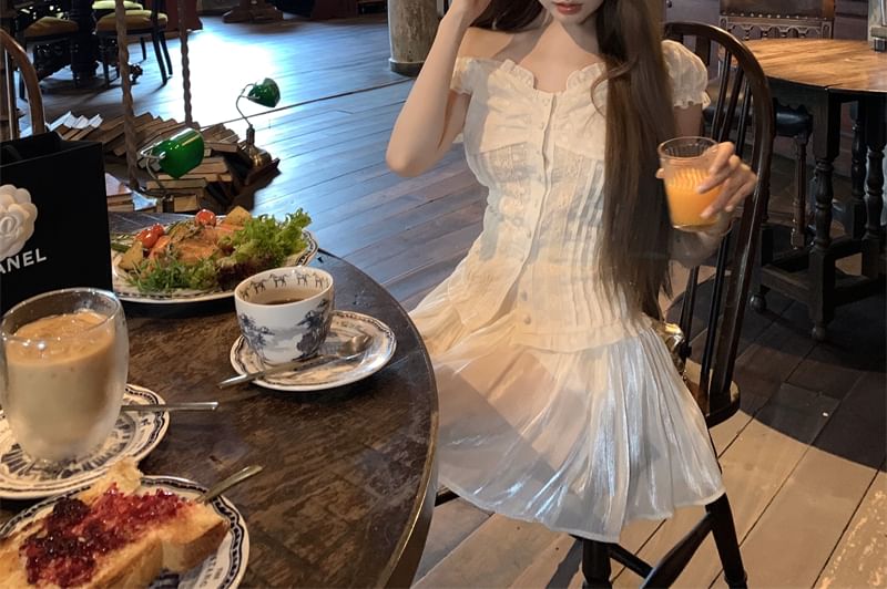 Slim Lace A-Line Mini Fit High Panel Blouse Skirt Short-Sleeve / Waist