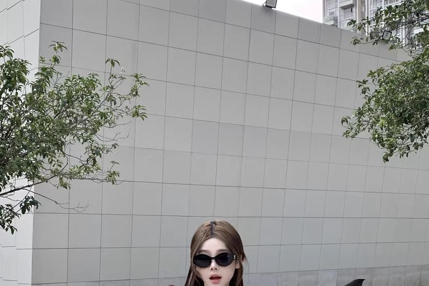 V-Neck Short-Sleeve Tee Crop Slim Fit Plain