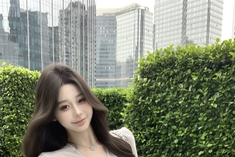 Bow + Set: Camisole Peplum Long V-Neck Top Plain Sleeve Blouse