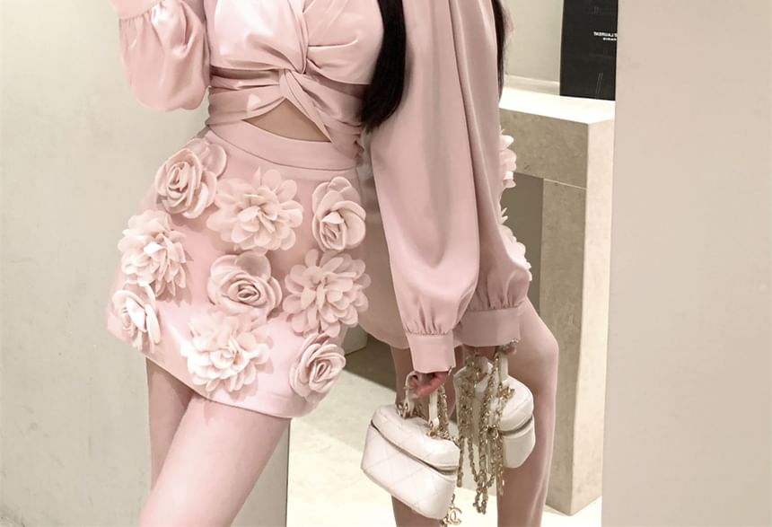 Rise V-Neck / Floral Ruched Blouse Applique High Plain Pencil Mini Long Crop Sleeve Skirt