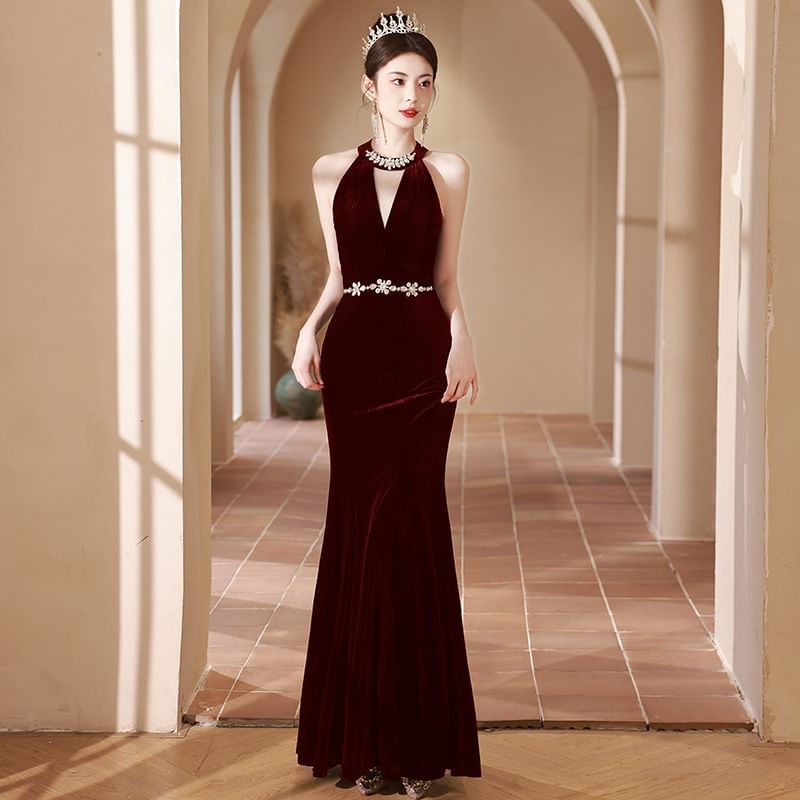 Mermaid Neck Cutout Rhinestone Halter Accent Evening Dress