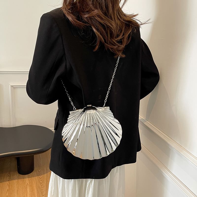 Chain Evening Shell Strap Bag