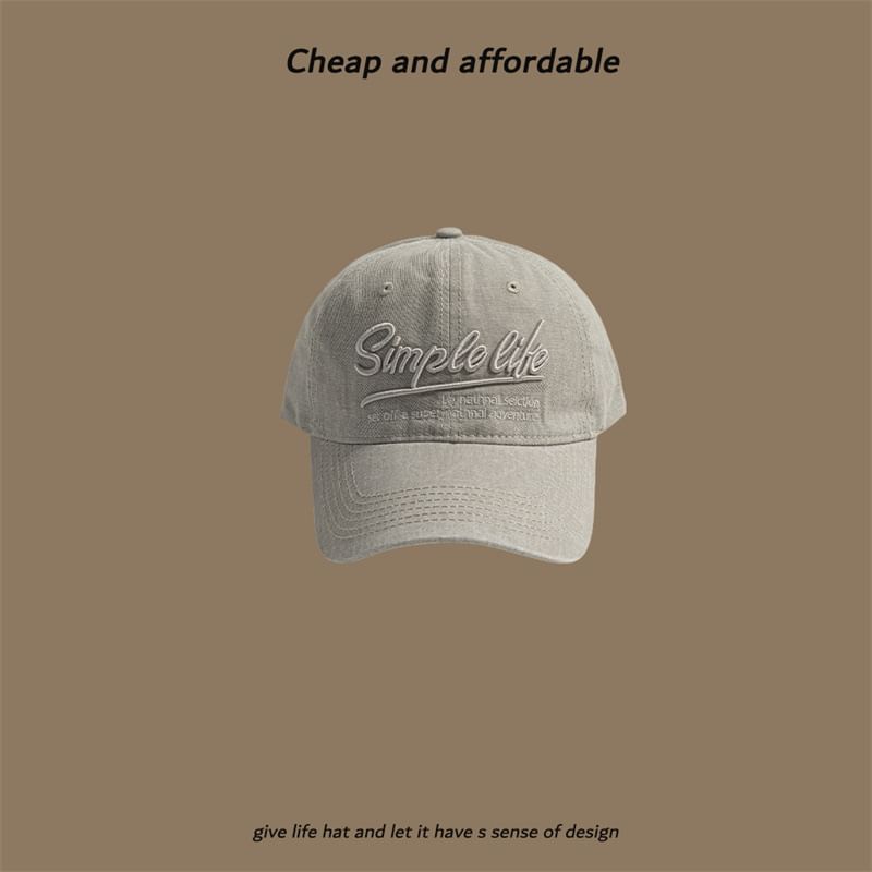 Cap Embroidered Washed Letter