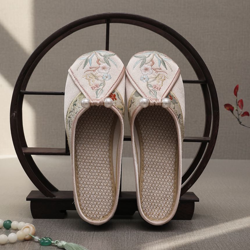 Faux Mules Pearl Embroidered Floral