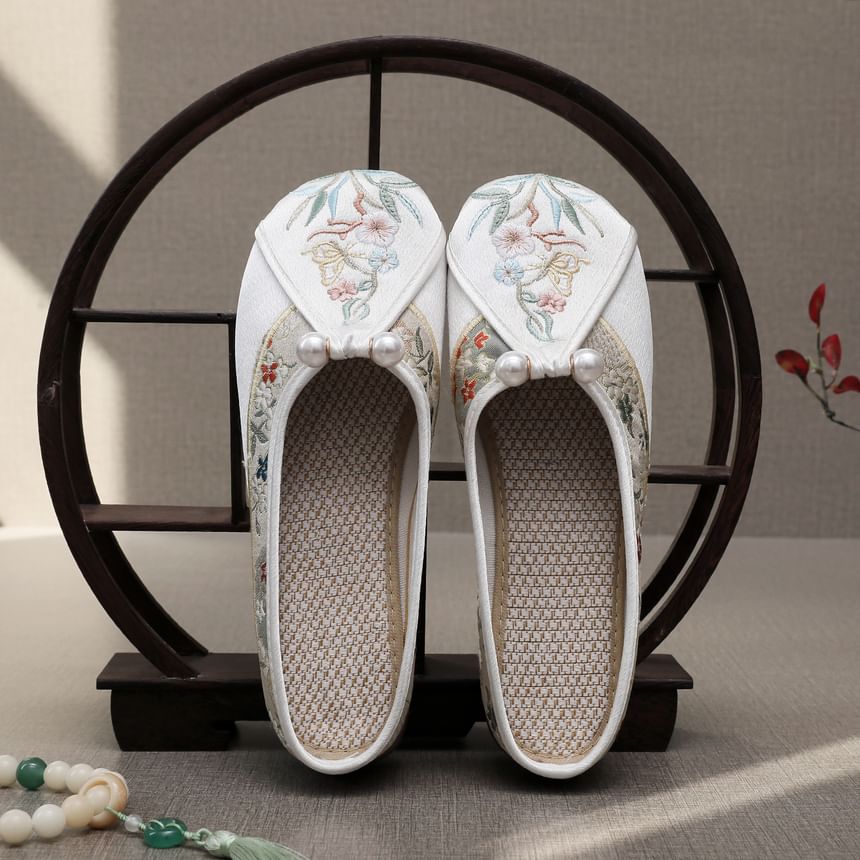 Faux Mules Pearl Embroidered Floral
