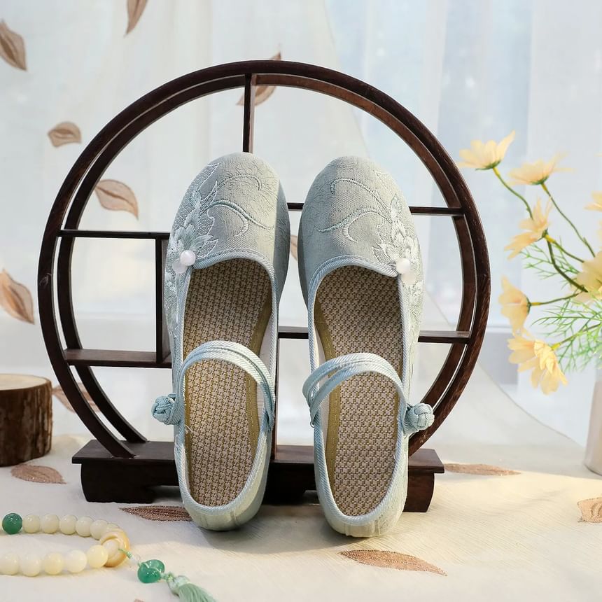 Shoes Block Embroidered Heel