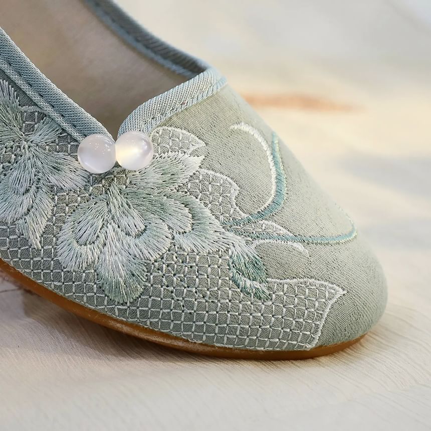 Shoes Block Embroidered Heel