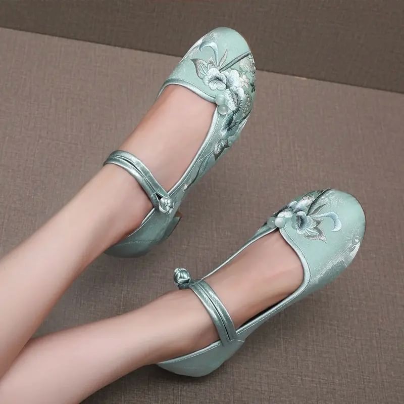 Shoes Embroidered Block Heel