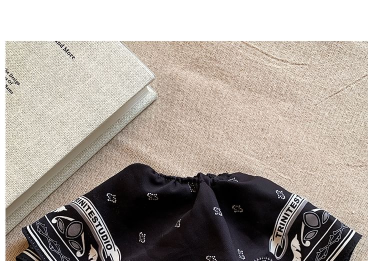 Scrunchie Paisley Square Print