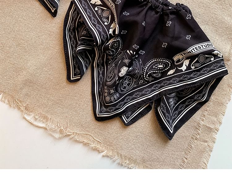 Scrunchie Paisley Square Print