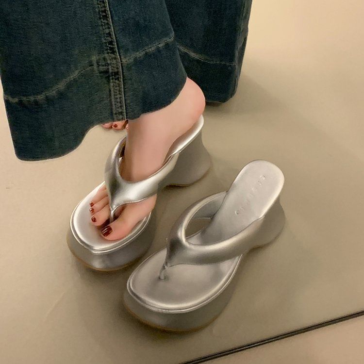 Wedge Flip Flops Platform Heel