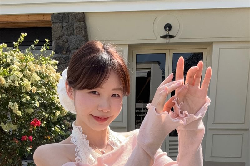 Mock Lace Panel Fit Slim Halter Tee Long-Sleeve Two-Piece