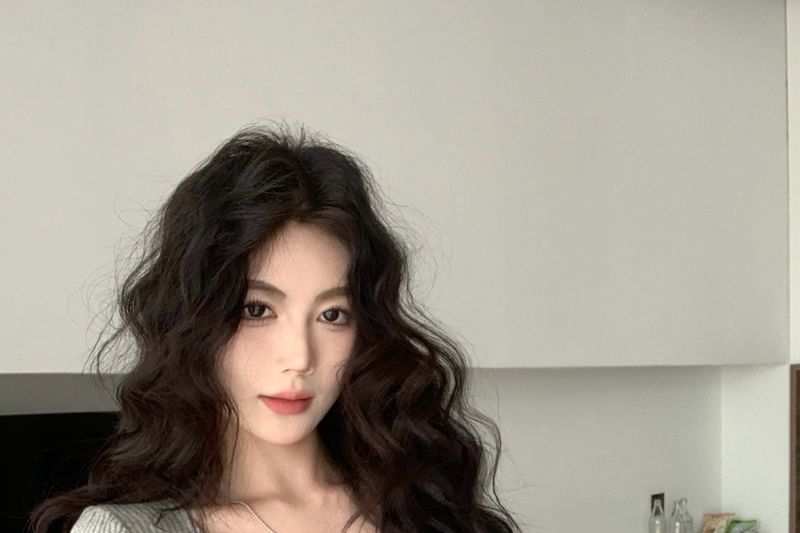 Crop Button Scoop Trim Slim Fit Lace Long-Sleeve Neck Top