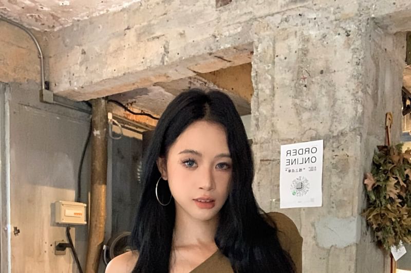 Fit Slim T-Shirt Plain Asymmetrical One-Shoulder Neck Long-Sleeve Crop