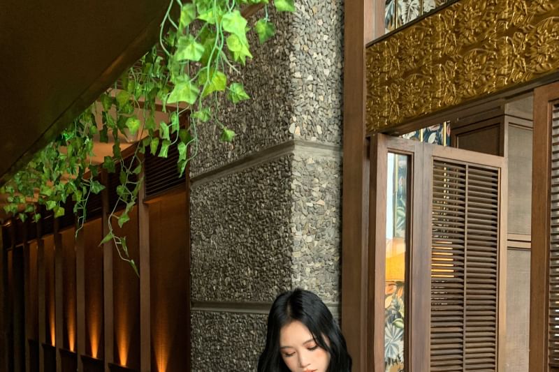 Bow Plain Accent Top V-Neck Cardigan Crop Set: Peplum + Cami