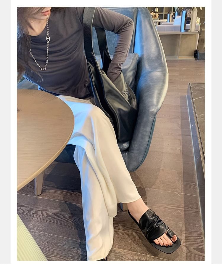 Loop Flat Slide Toe Sandals