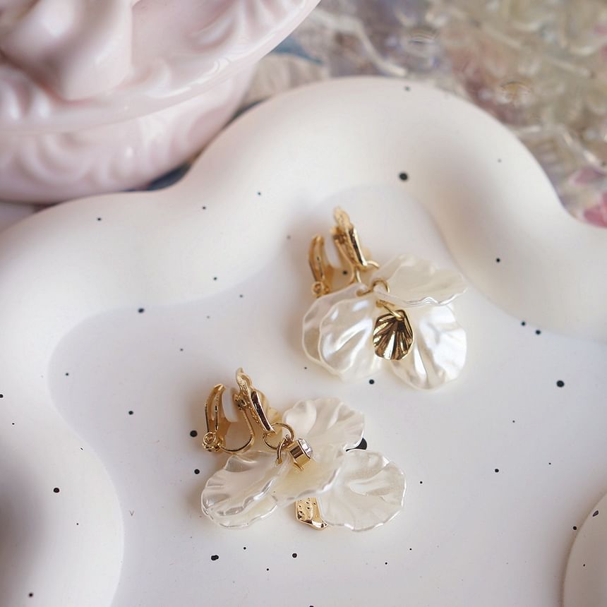 Shell Fringed Drop Earring / Clip-On Earring