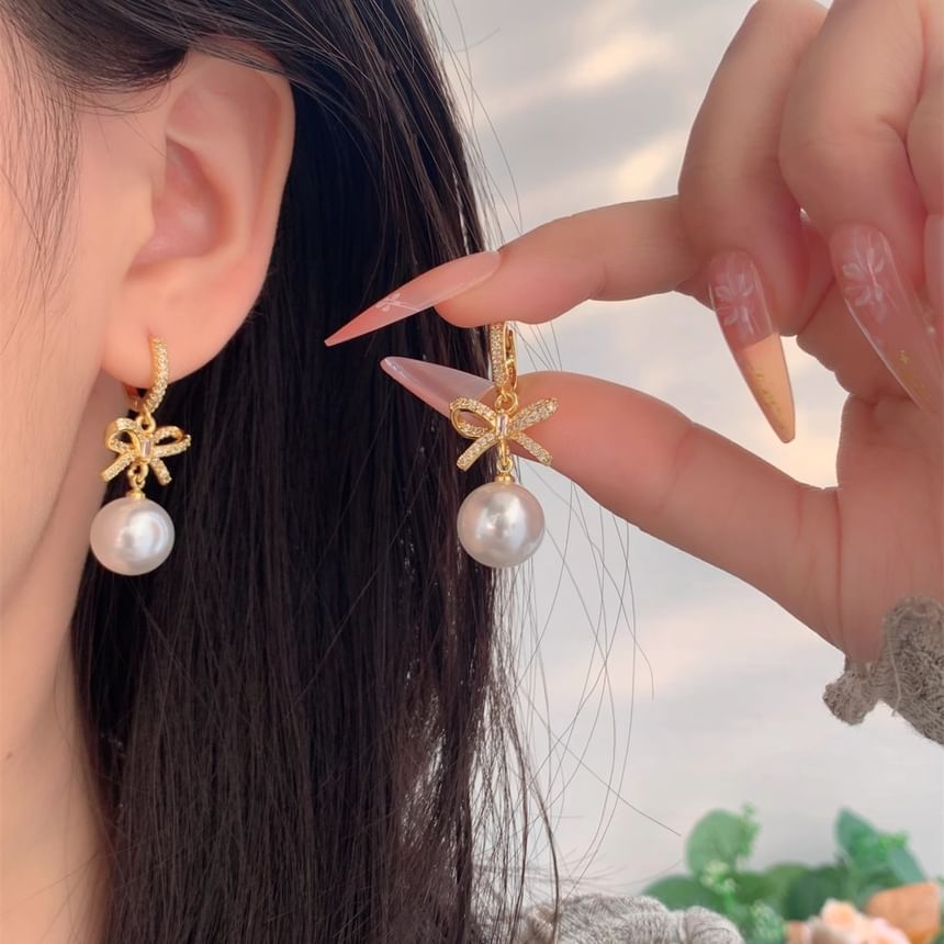Faux Pearl Rhinestone Huggie Drop Bow Earring