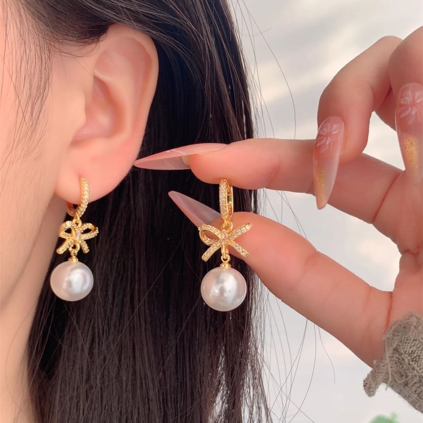 Faux Pearl Rhinestone Huggie Drop Bow Earring