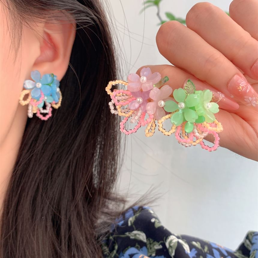 Flower Faux Pearl Beaded Ear Stud / Clip-On Earring