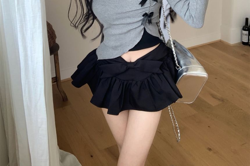 High Top Long-Sleeve Accent Skort T-Shirt Halter Set Bow A-Line / Neck Mini Waist Asymmetrical Plain Crop