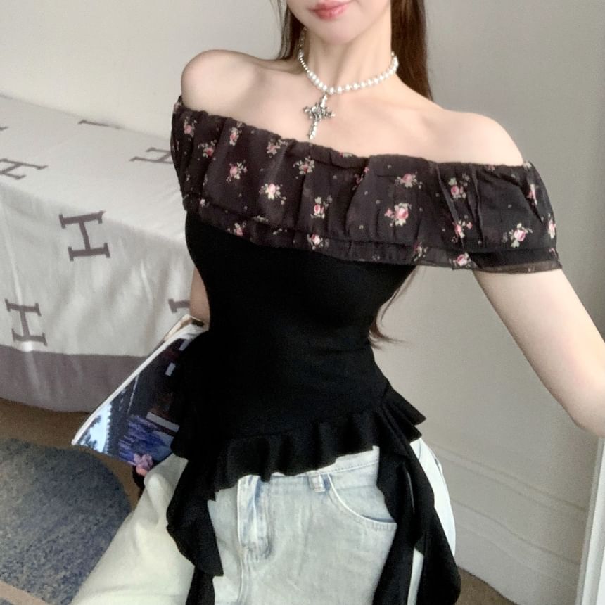 Tee Floral Trim Cap-Sleeve Panel Ruffle Off-Shoulder Slim Fit