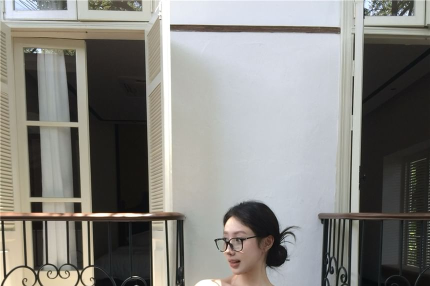 Off-Shoulder Fit Slim Twist Short-Sleeve T-Shirt