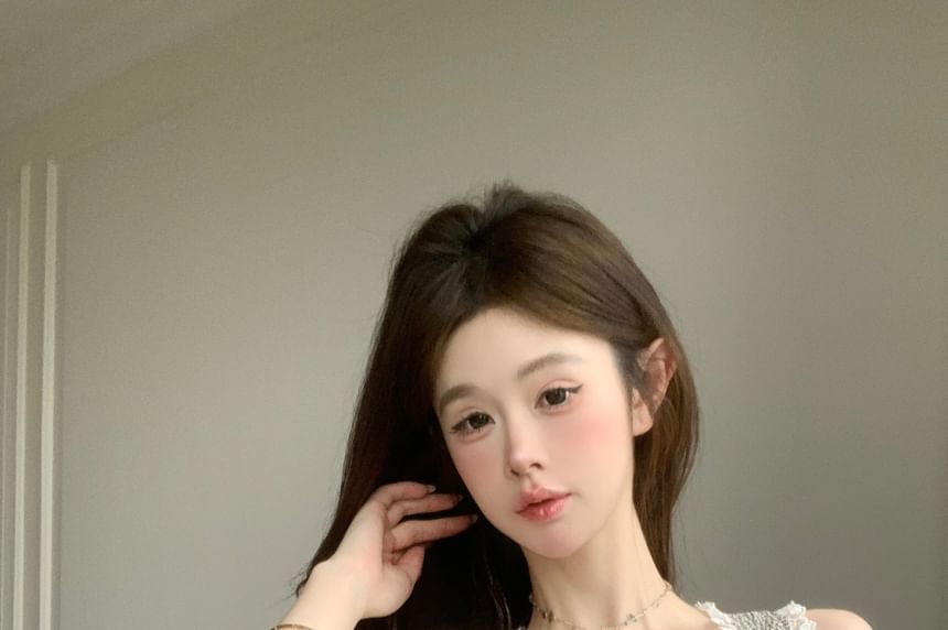 Trim Tank Top Neck Slim Fit Scoop Crop Lace