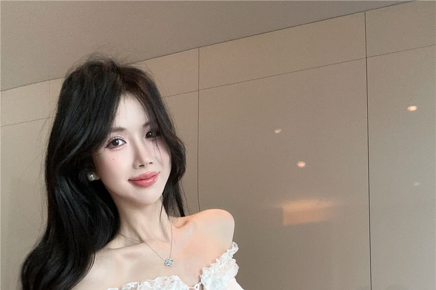 Lace-Up Camisole Lace Trim Slim Ruffle Asymmetrical Top Fit