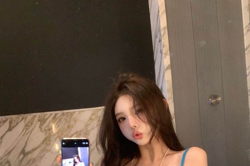 Cami Top Fit Bow Slim Mesh Crop