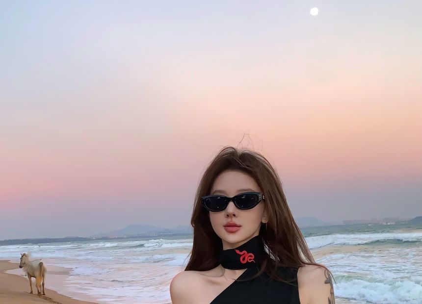 One-Shoulder Slim Halter Print Snake Top Fit Tank