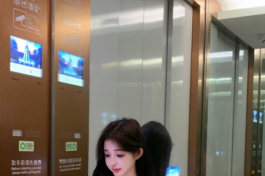 Asymmetrical Slim Tee Fit Two Mock Tone Two-Piece Long-Sleeve