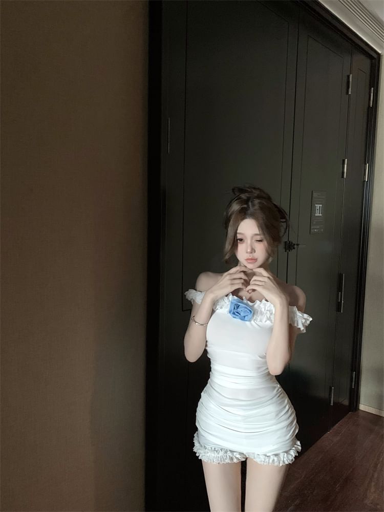 Ruffle Plain Lace Flower Detail High T-Shirt Off-Shoulder / Pants Waist Hot Trim