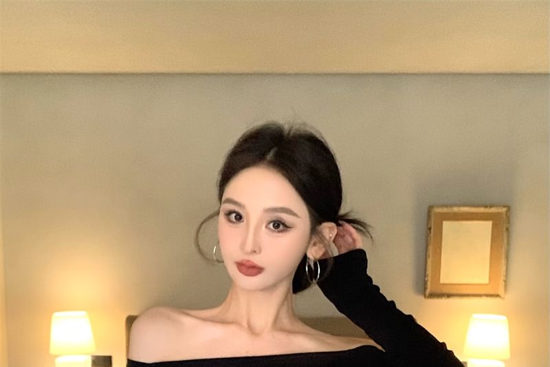 T-Shirt Long-Sleeve Low Pants Studded Flared Rise Cropped Off-Shoulder Plain /