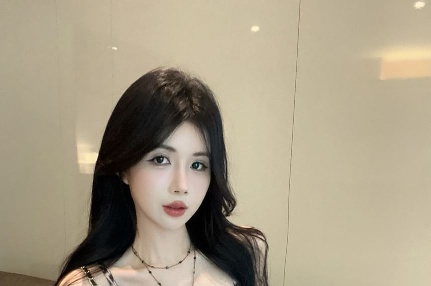 Ruffle Slit Panel Print Tie-Up V-Neck Leopard Top Cami