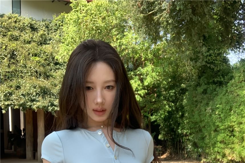 Short-Sleeve Crop Buttoned Tee Plain Half