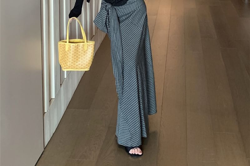 Lace Neck High / Maxi Pinstriped Scoop Plaid Tie-Up Plain Waist Panel Pencil Skirt Top Tank Cardigan