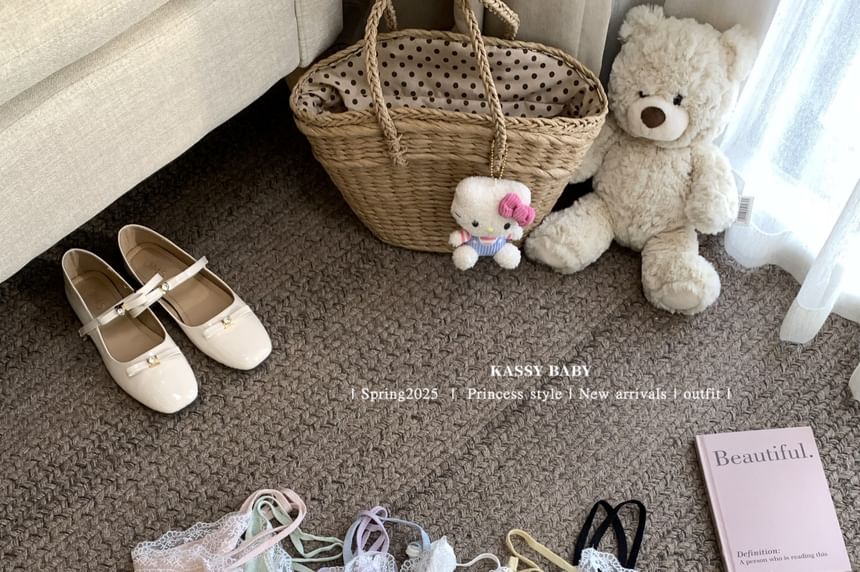 Plain V-Neck Lace Neck Camisole Top Cardigan Knit + Round Trim Set: