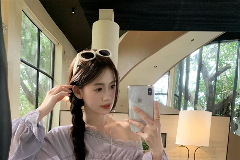 Panel Shoulder Lace Long Sleeve One Trim Blouse Plain