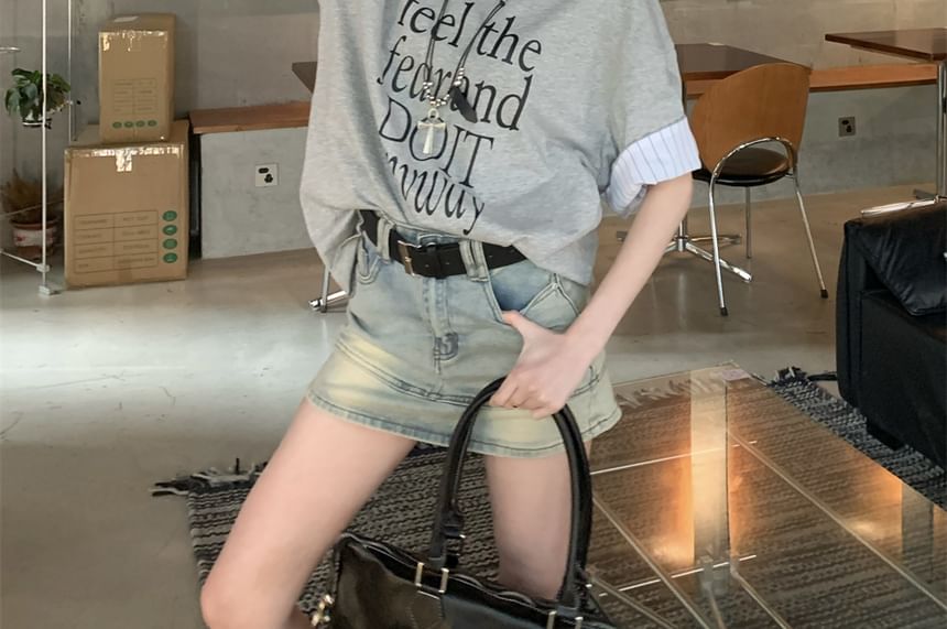 Panel Striped Short Lettering Print T-Shirt Sleeve Round Neck