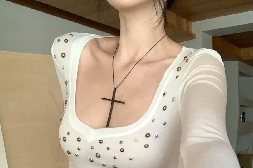 Plain Studded Deep Sleeve Tee Plunge Short