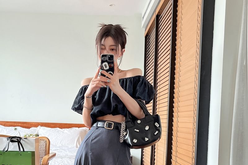 Off Puff-Sleeve Crop Plain Shoulder Blouse