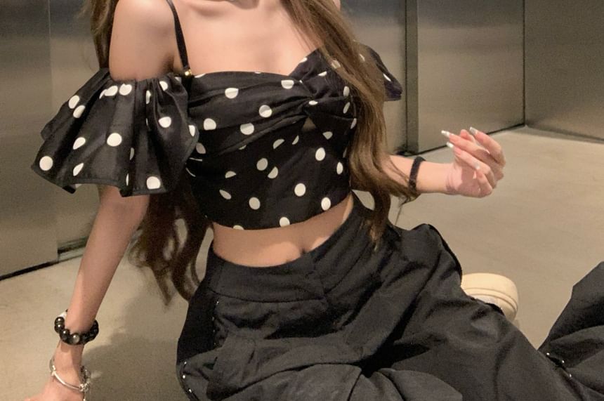 Short-Sleeve Cold Shoulder Crop Top Dotted